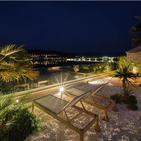 Selection of 5 bedroom seafront villas with heated pool on Ciovo near Trogir, sleeps 10